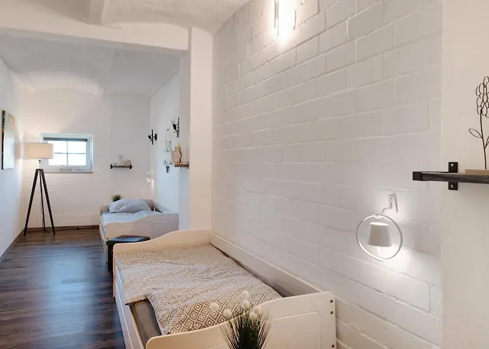 Hof Musial アパート Pokrent